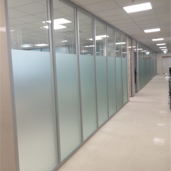 dekoratif cam kumlama folyosu